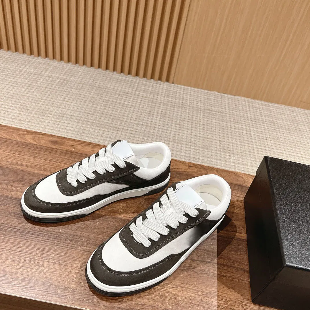 2026 Fashion Designer 1: 1 Replica Luxury Brand Replica Sneaker Sport Casual Low Shoes for Men Woman