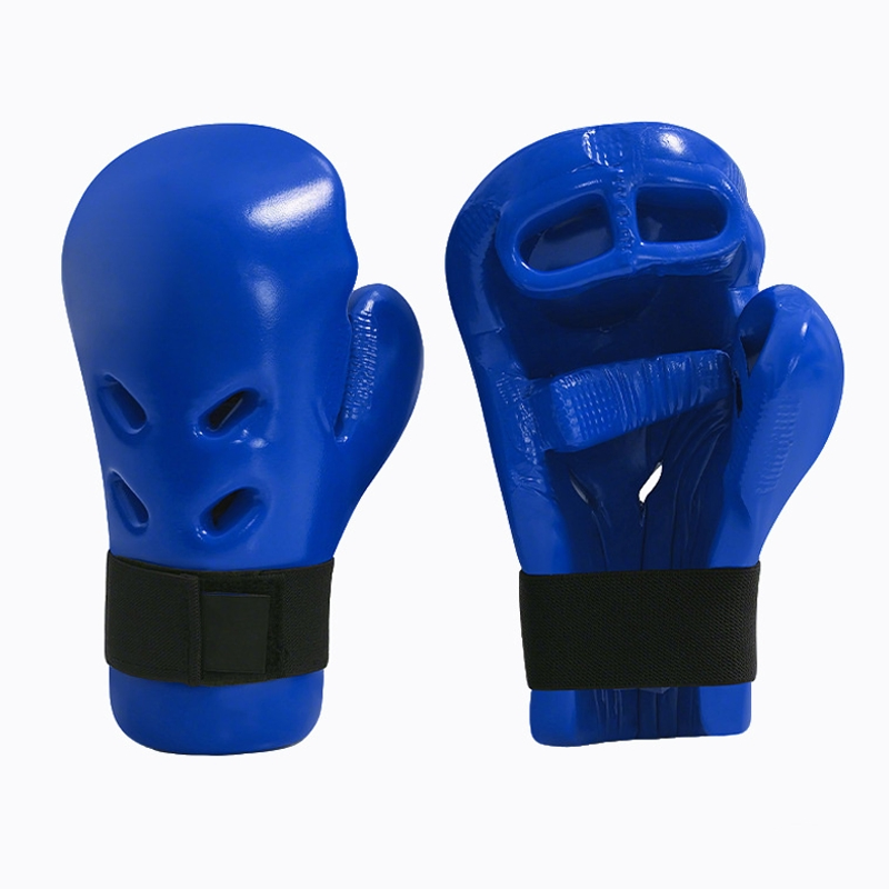 Lightweight Dipped Foam Taekwondo Sparring Hand Gear for Martial Arts Enthusiasts