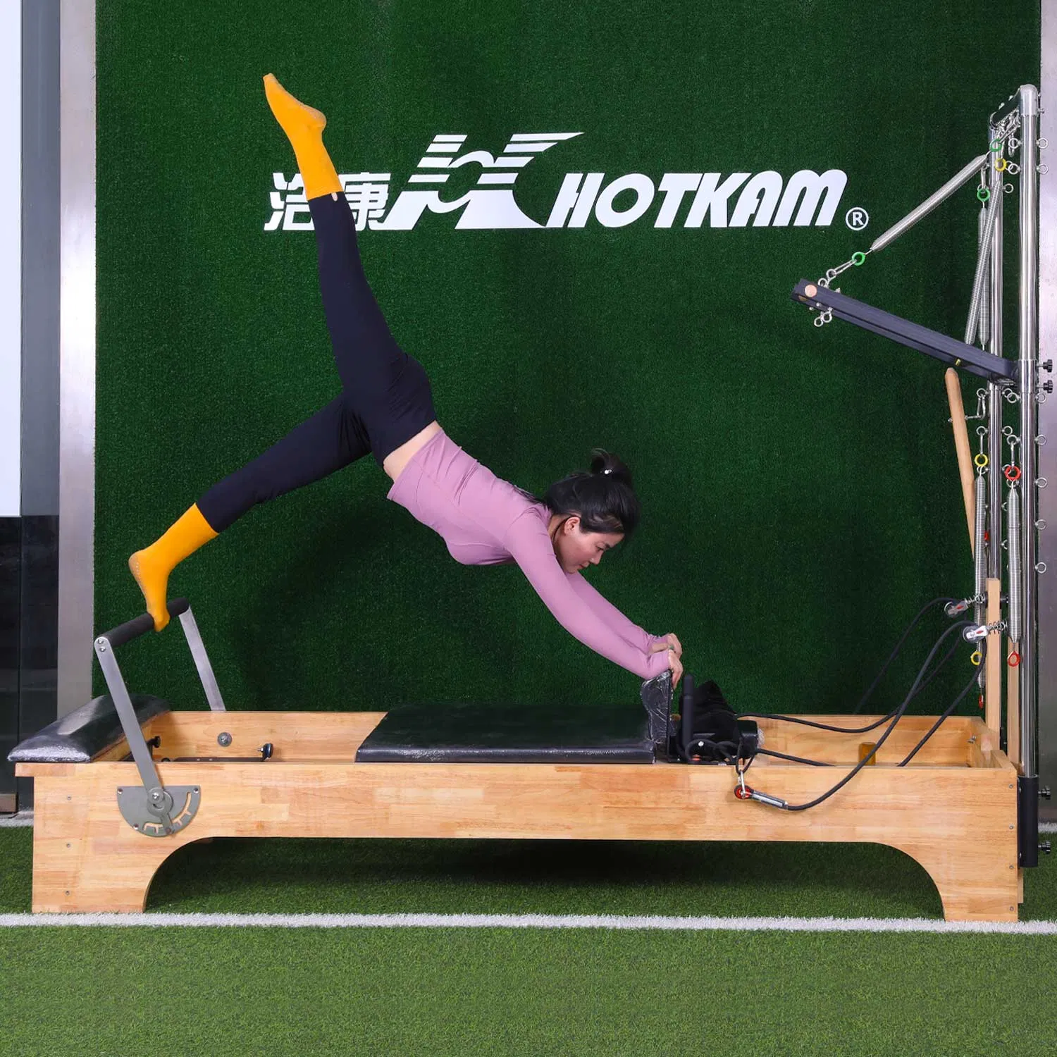 Factory Wholesale Sale Pilates Cadillac Reformer Pilates Full Trapeze Gym Fitness Equipment for Studio and Home 2-in-1 Cadillac