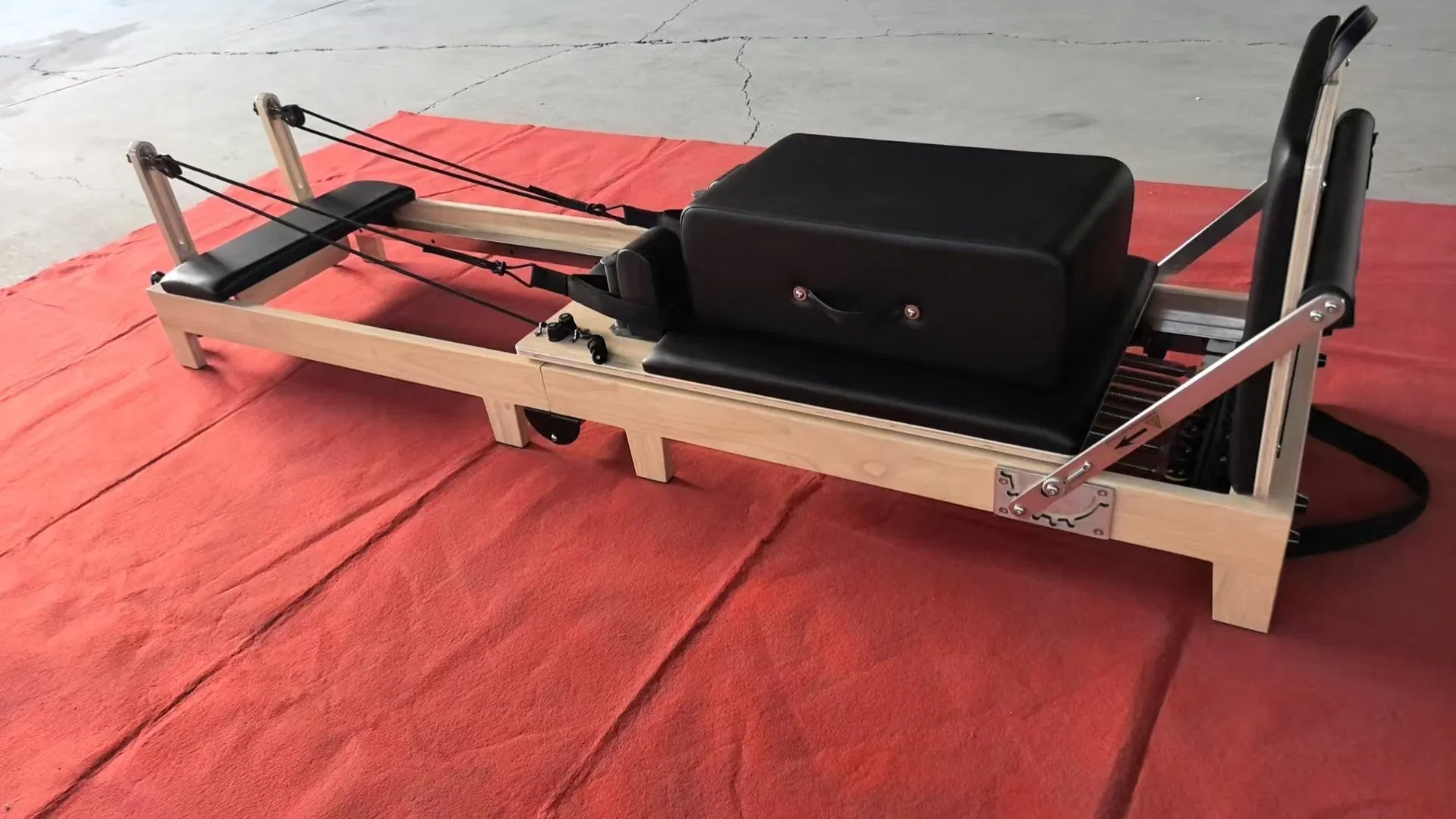 Yoga Studio Training Home Use Portable Maple Solid Wooden Foldable Reformer Pilates Bed