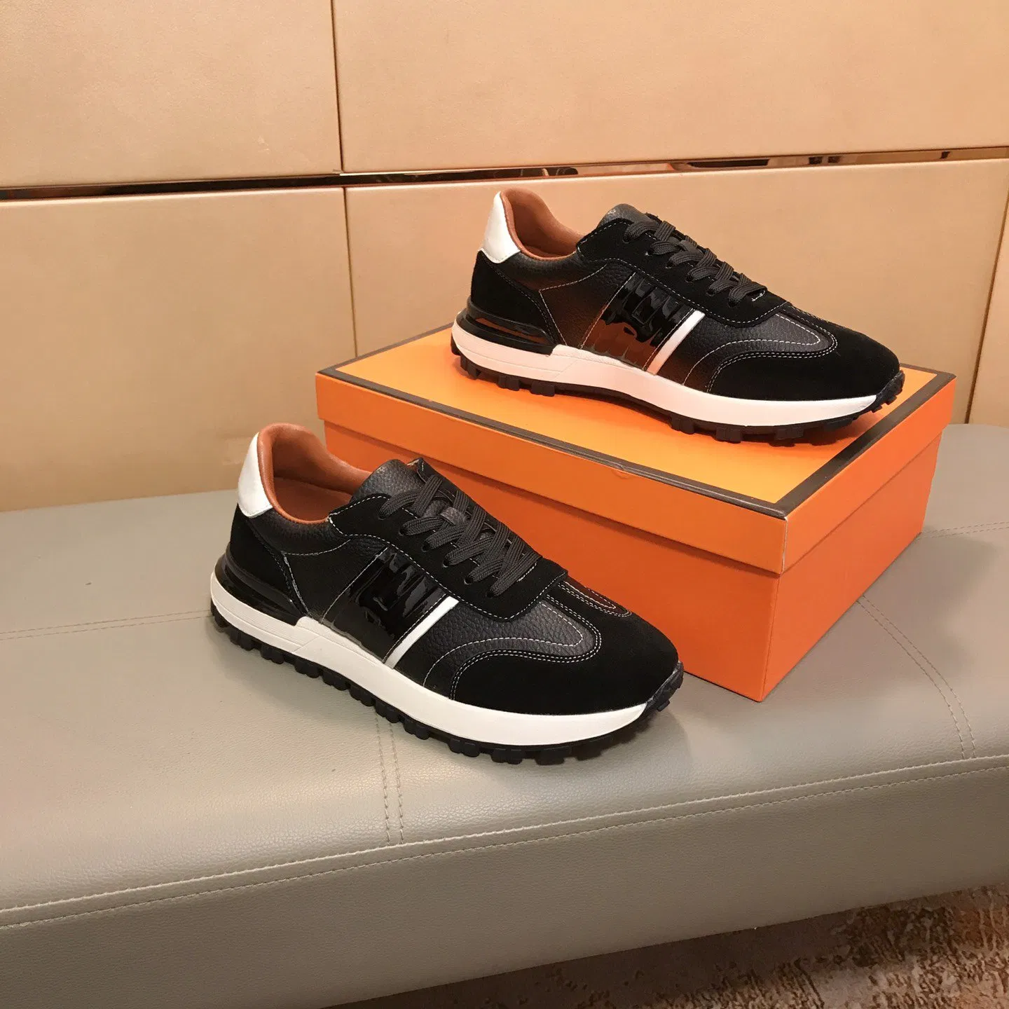 2026 Leather Running Walk Casual Sport Shoes Men's Shoes Basketball Soccer Football Branded Shoes Replica Sneaker