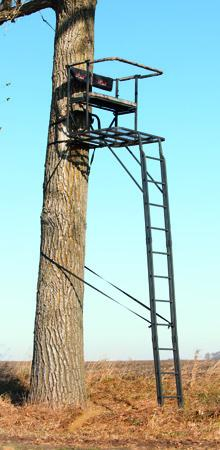 Premium Standing Tree Hunting Gear for Outdoor Adventures