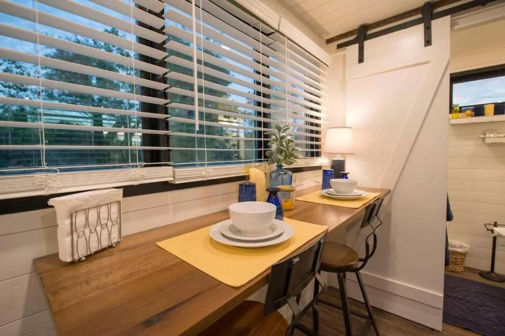 Prefabricated House Build Light Steel Villa Tiny Size Container Home Well Design Resort Hotel