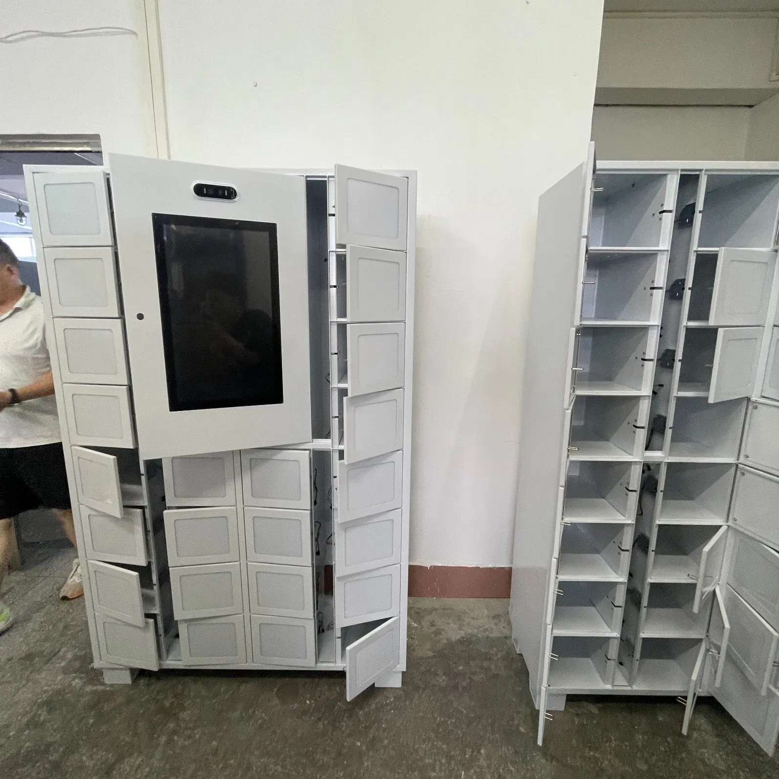 Facial Scan Grid Storage System Controls Vehicle Parts Inventory