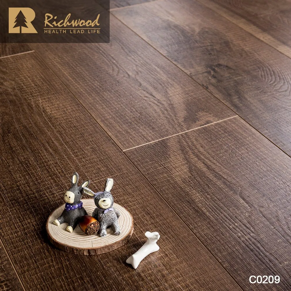Building Material Commercial Oak PVC Plastic Antibacterial Laminate Laminated Engineered Wood Flooring Classic Collection