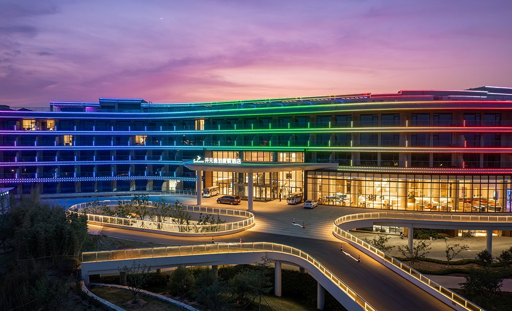 Versatile H-Section Steel Structure Resort Hotel with Free Quote Services