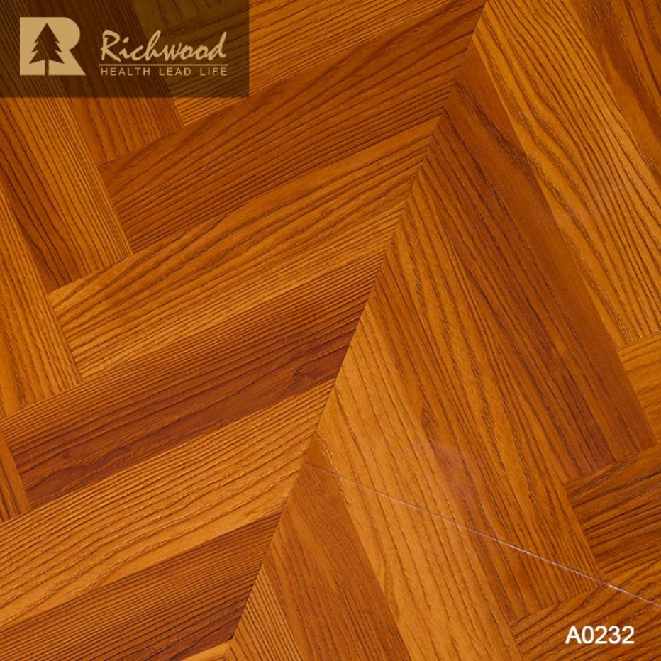 Oak Vinyl PVC Plastic Composite HDF Laminate Laminated Engineered Wood Flooring Art Parquet Collection