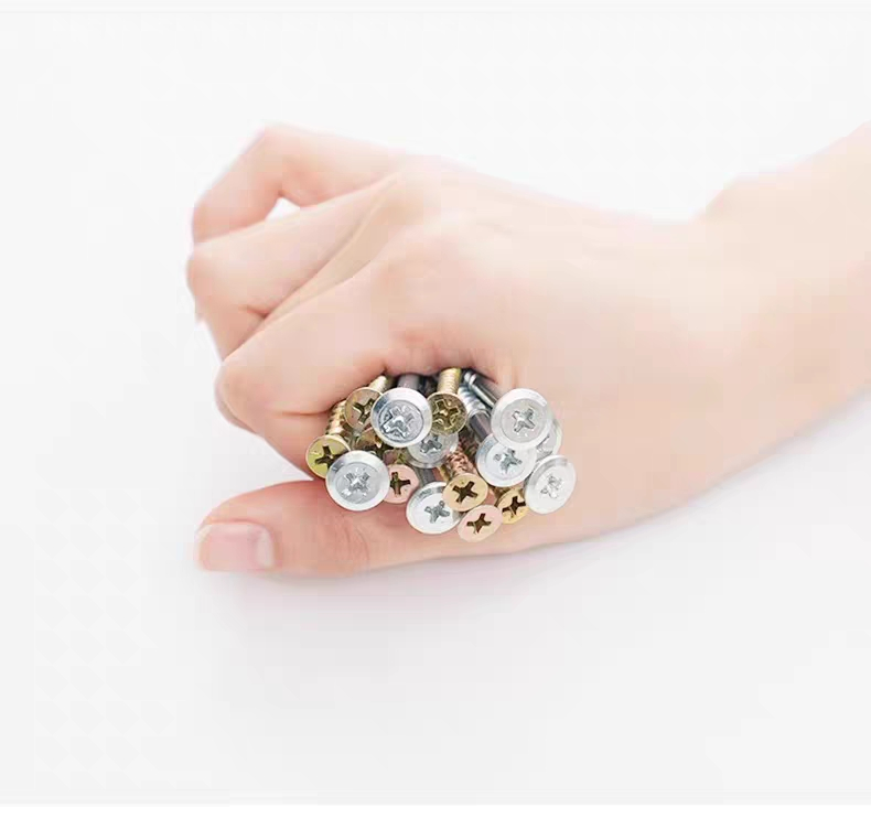 Chic Living Room Shelf System for Efficient Organization