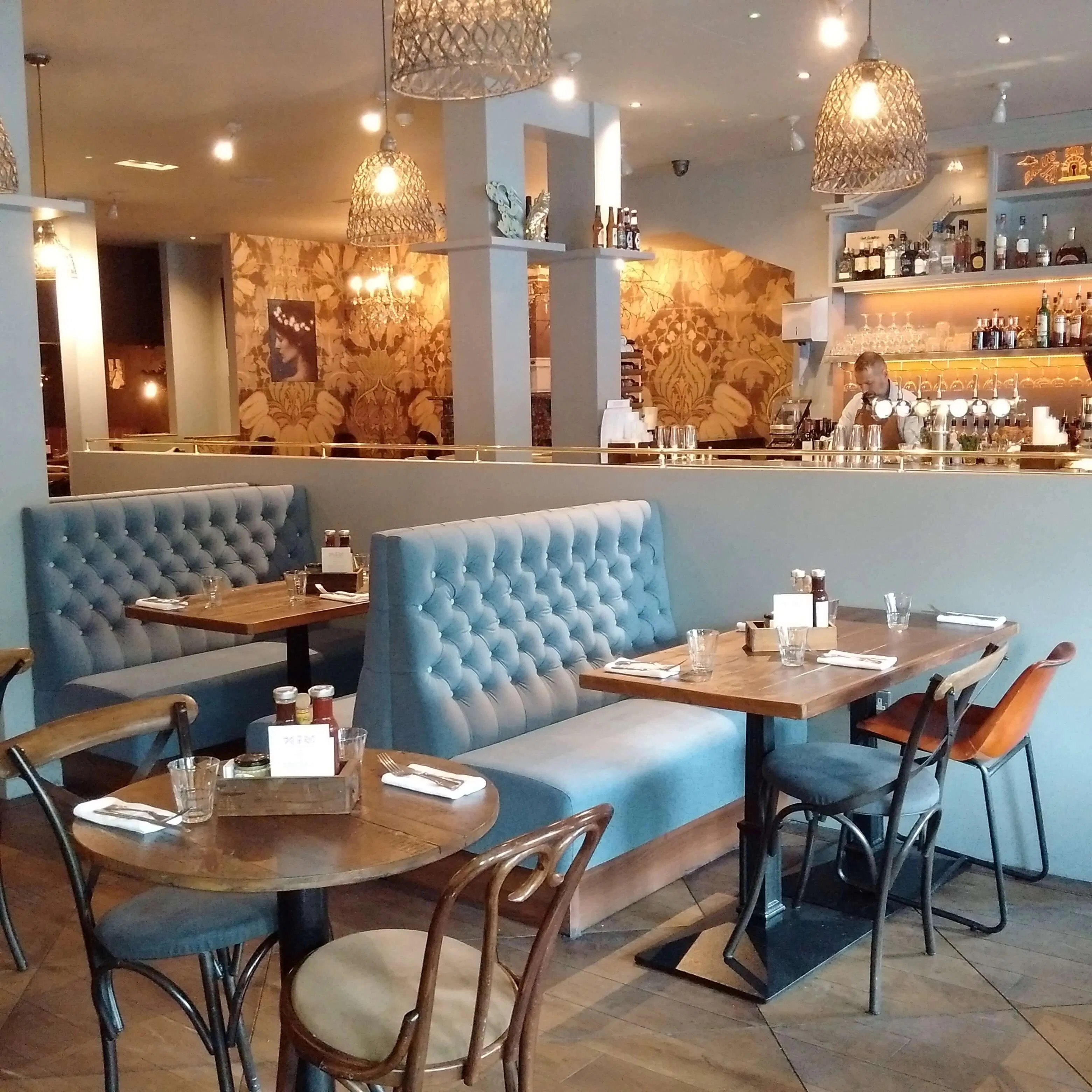 Contemporary Double Restaurant Table and Chair Designs for Modern Eateries