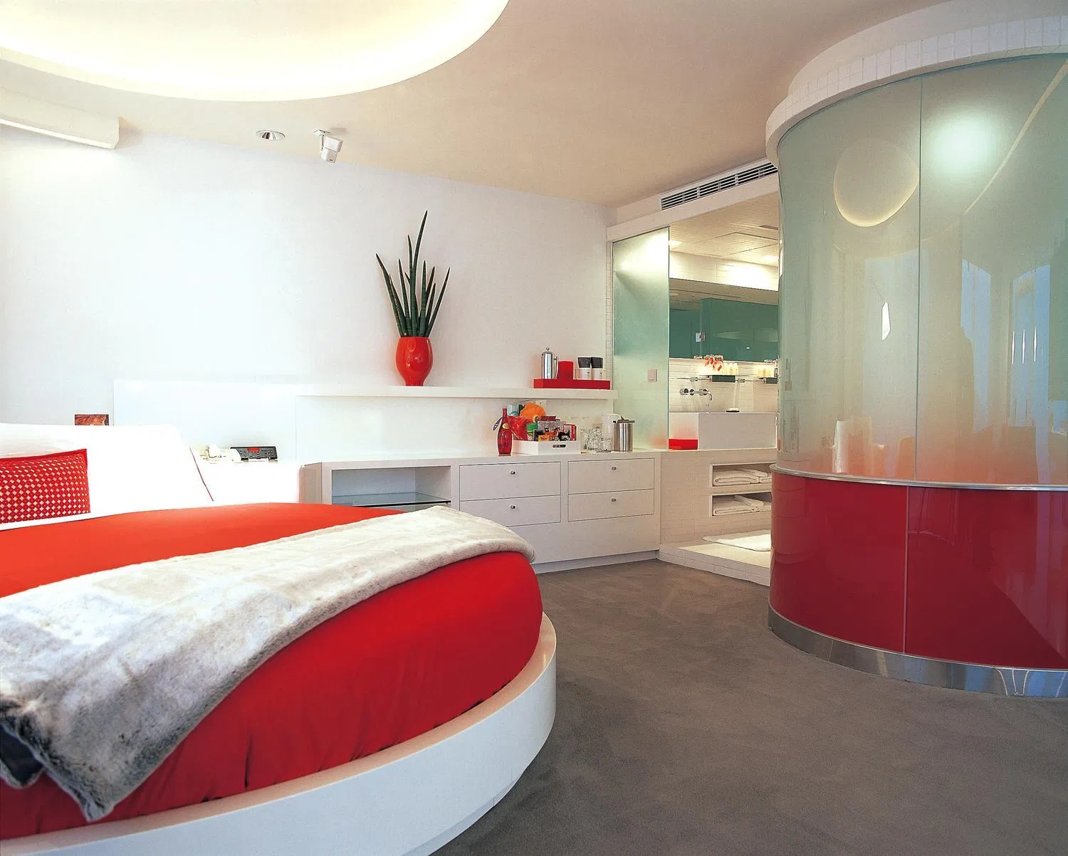 Beautiful Luxury 5 Star Hotel Bedroom Upholstered Bed Room Furniture