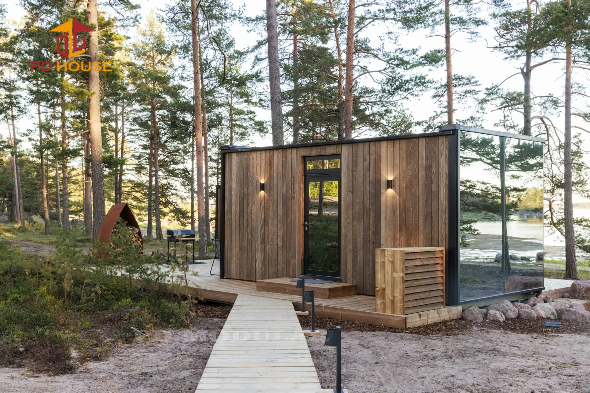 Outdoor Luxury Steel Structure Eco-Friendly Durable Mobile Prefabricated Container Capsules Starry Sky Hotel