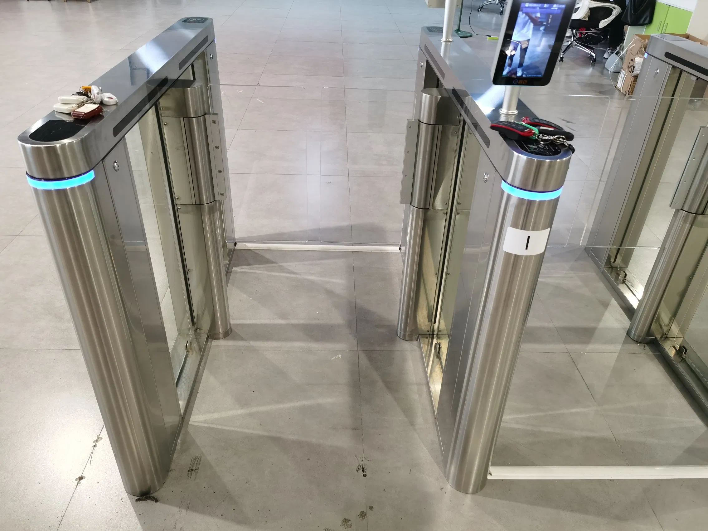 Automatic Turnstile Gate Pedestrian Card Access Control System with Biometric Reader