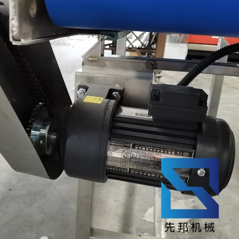 Smart Conveyor System for Seamless Warehouse Workflow Management