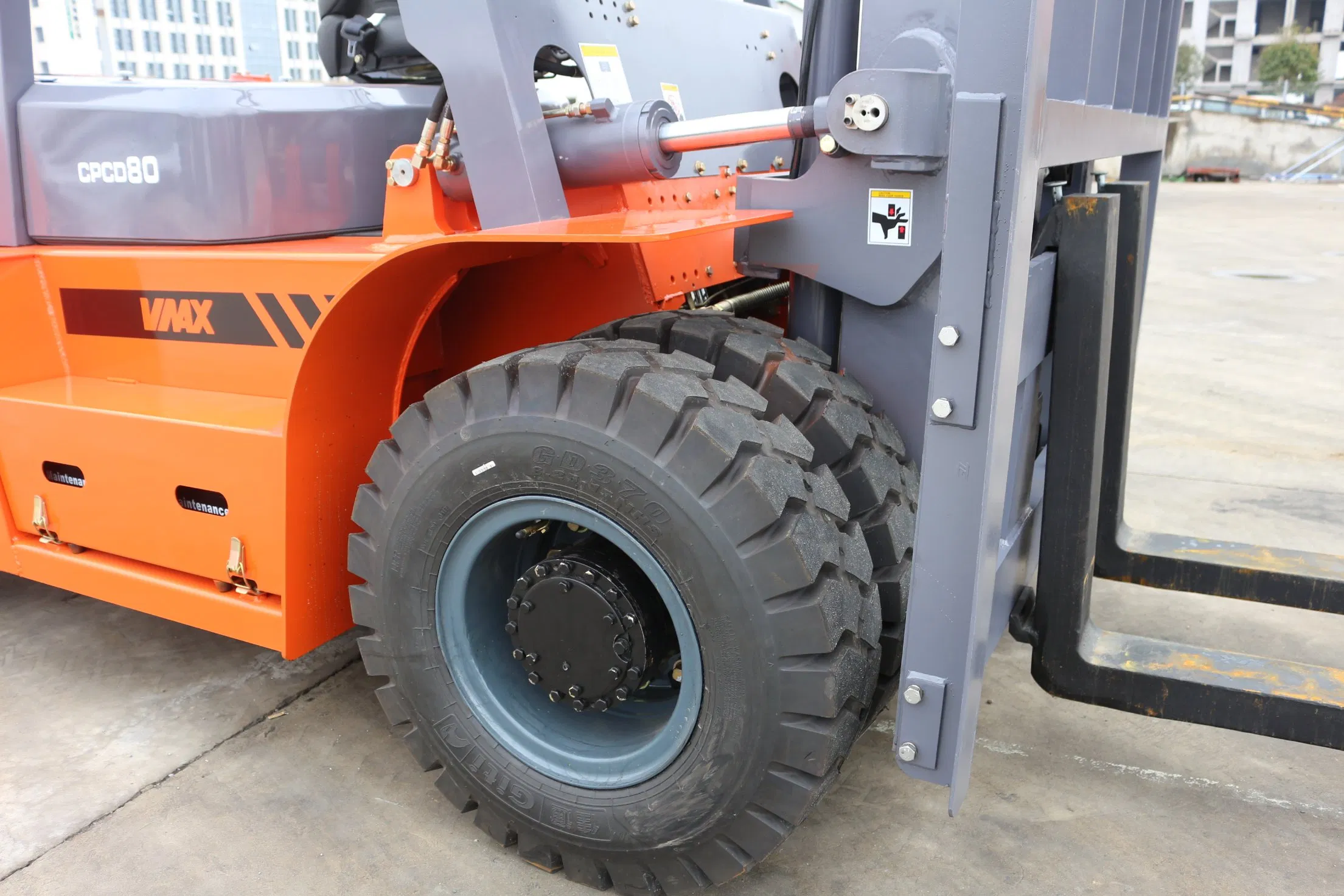 Heavy Duty Lifting Machine 8ton High Efficiency Forklift Truck