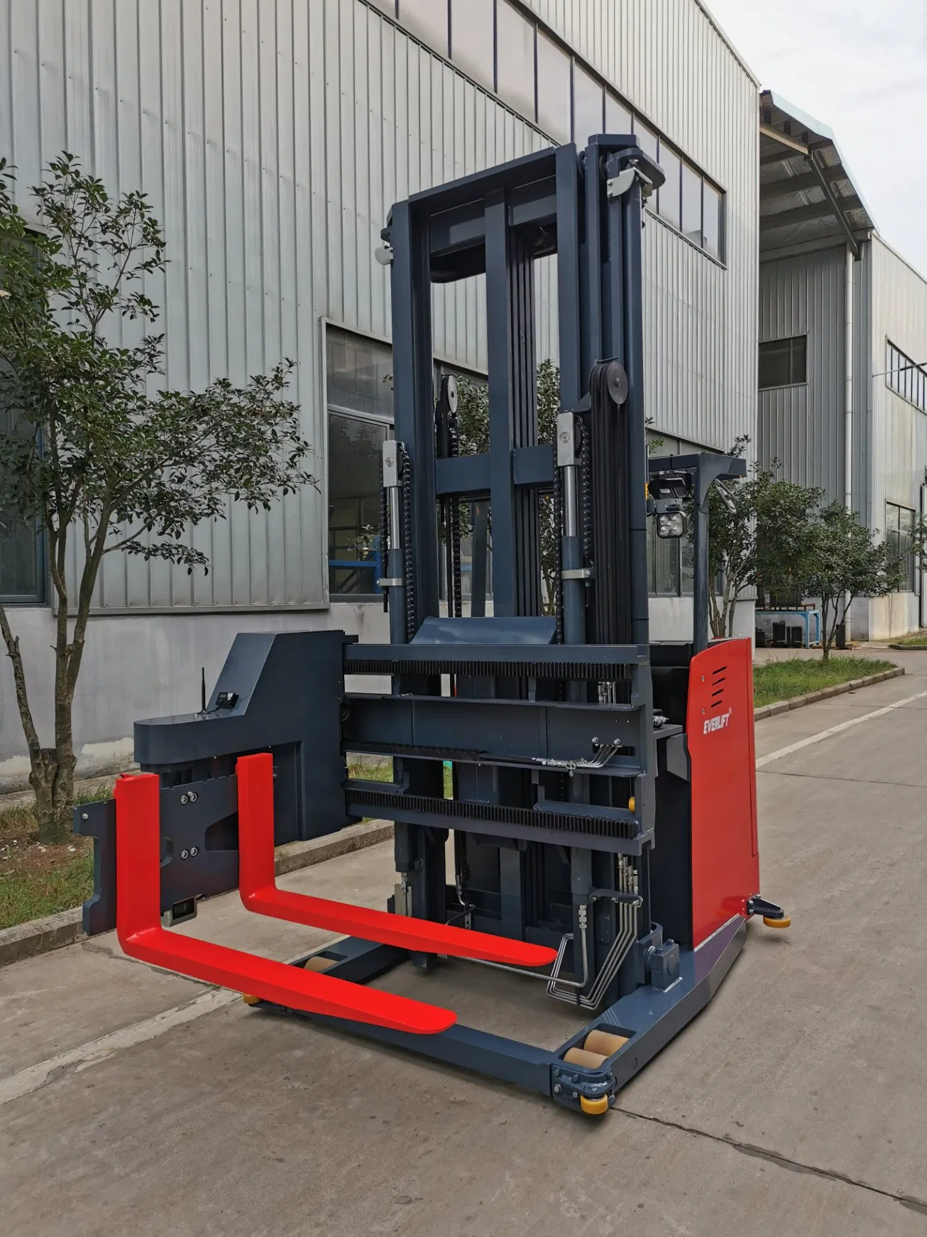 Three Way Stacker Forklift Vna Very Narrow Aisle Trilateral Forklift 1.6t Stand-on Electric Stacker for Warehouse