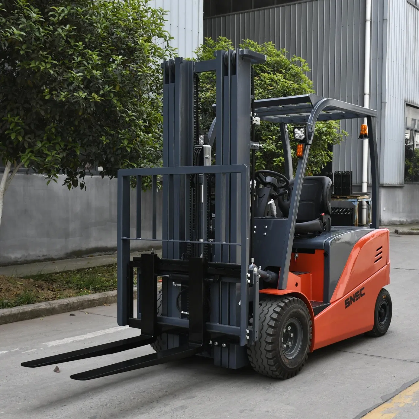 3 Ton Lithium Battery-Powered Electric Forklifts on Sale