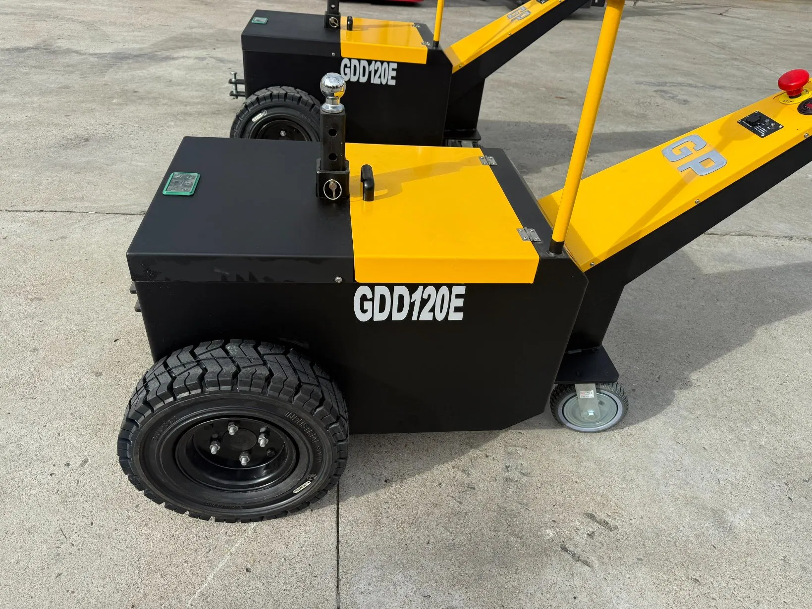 Hand-Guided Electric Tractor: Zero-Emission Manual Tow Tractor for Eco-Friendly Material Transport.