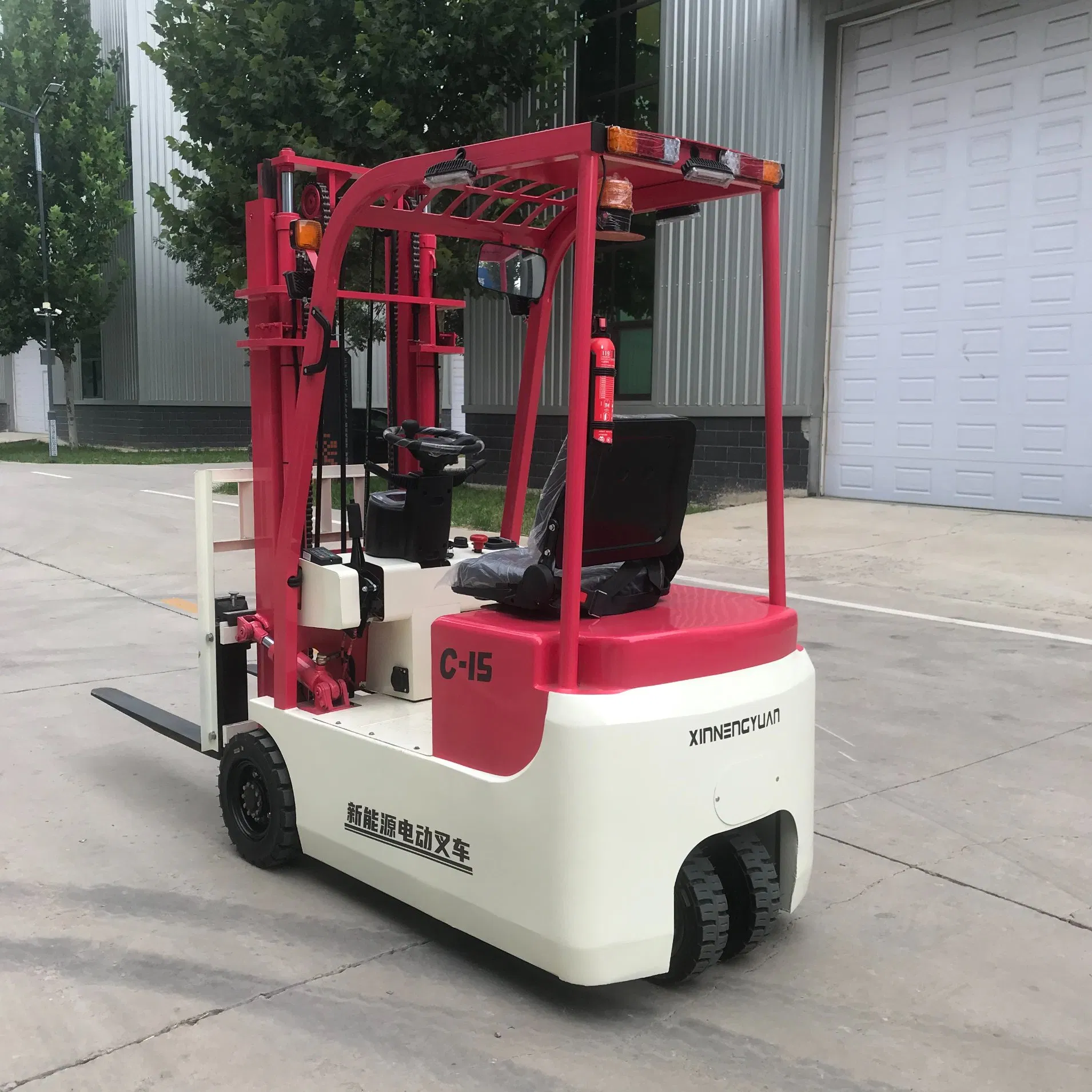 Three-Wheel Counterbalanced Forklift Truck Narrow Aisle Mini Personal Use Easy-to-Operate Electric Forklift