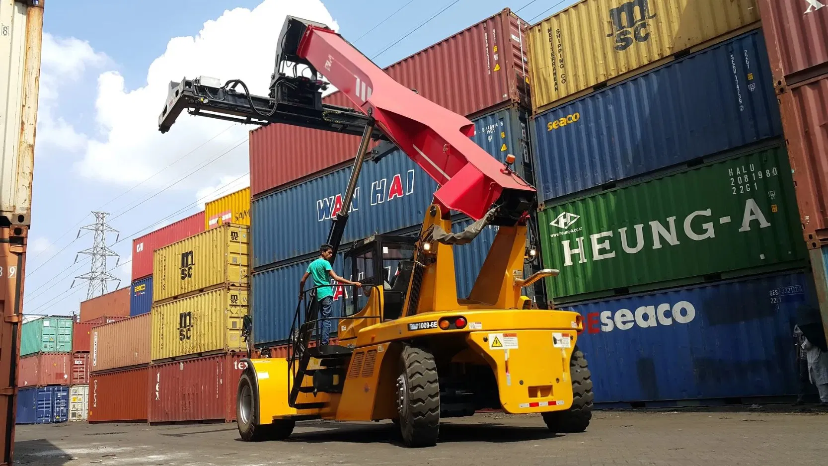 High Capacity 45t Reach Stacker Srsc45h1 for Port Container Handling with CE
