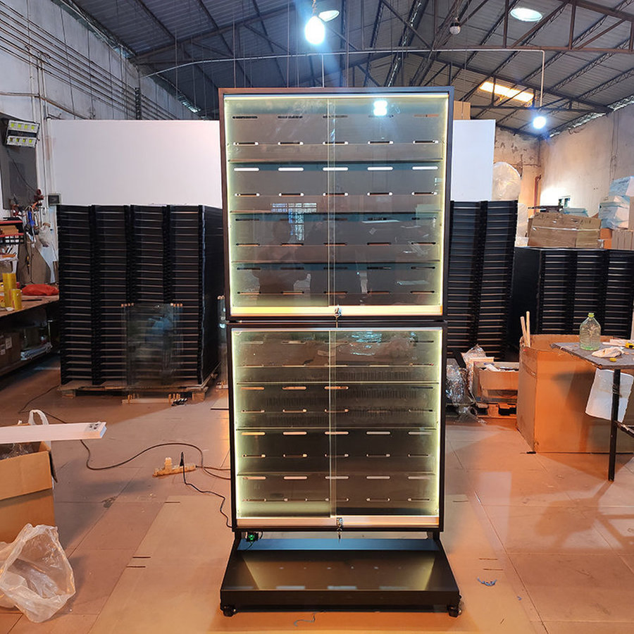 High Quality Iron and Glass Material Trading Card Display Case Rack