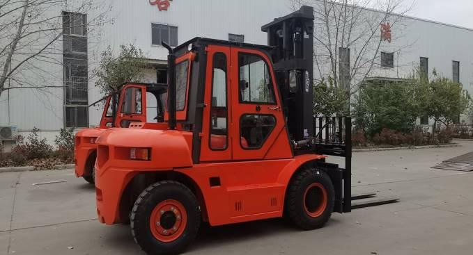 2.5 3 4 5 7 10ton Counterbalance Diesel Engine Side Shifter Xinchai490 Mini Forklift Automatic Transmission Rough Terrain Forklift with CE