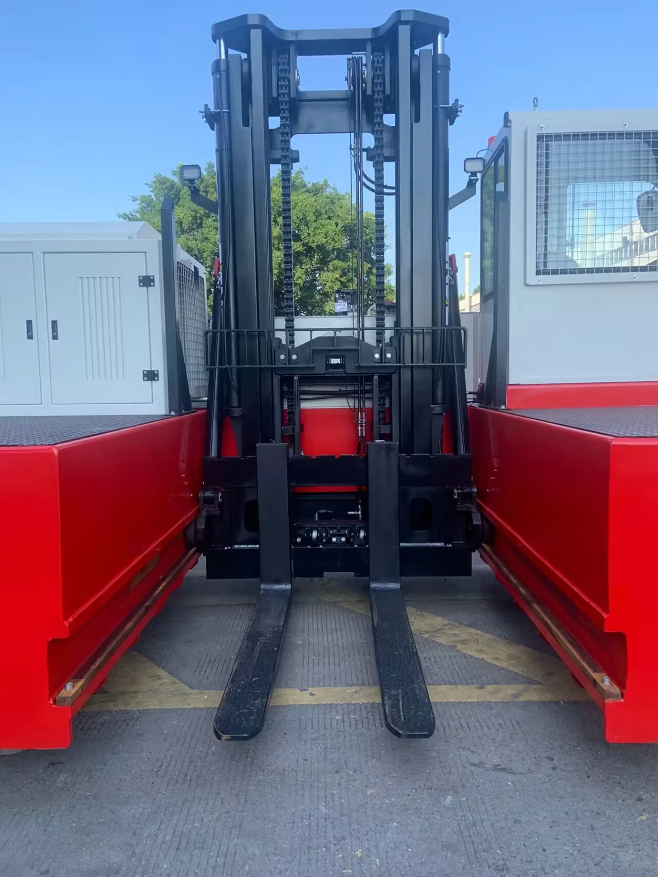 New 10 Ton 12 Ton Diesel Side Loader Forklift with Japan Engine Close Cab