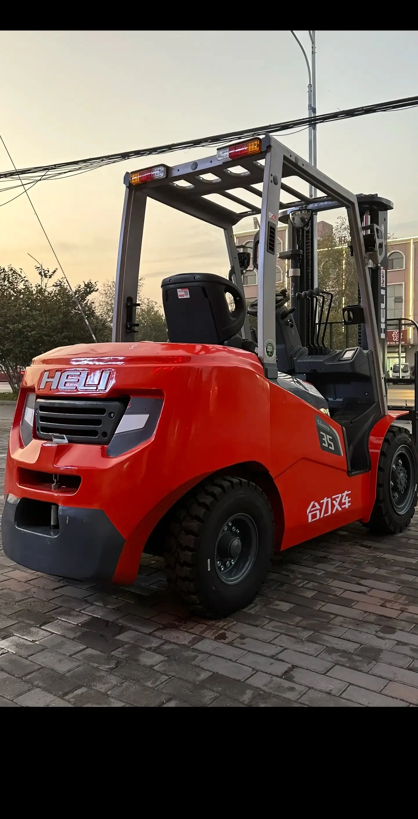 Heli Diesel Forklift Cpcd35 3.5 Ton New Energy Lithium-Ion Battery Powered High-Performance Material Handling Equipment