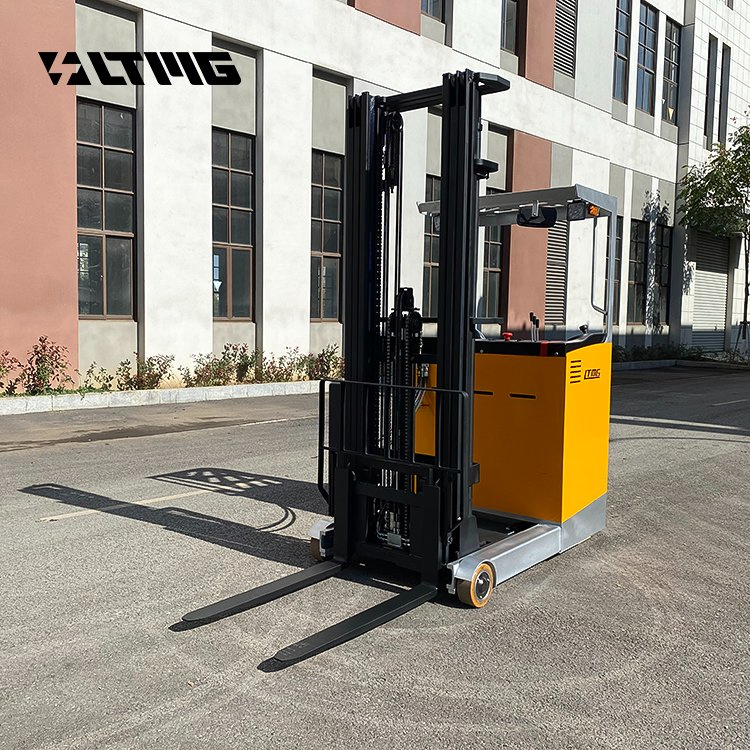 Flexible Small Warehouse Machine Steated Type 1500kg 1.5ton Electric Reach Stacker Forklift Truck with Lead Acid Battery