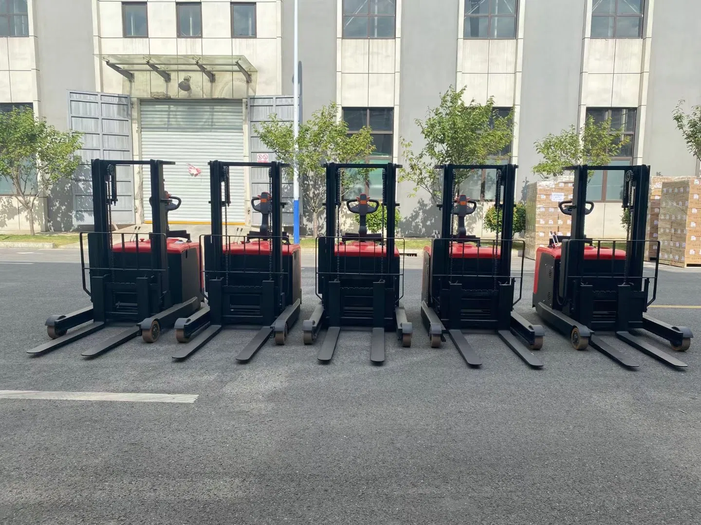 Tfa220 2t Electric Reach Truck with High Lifting 5m Battery Forklift Stacker