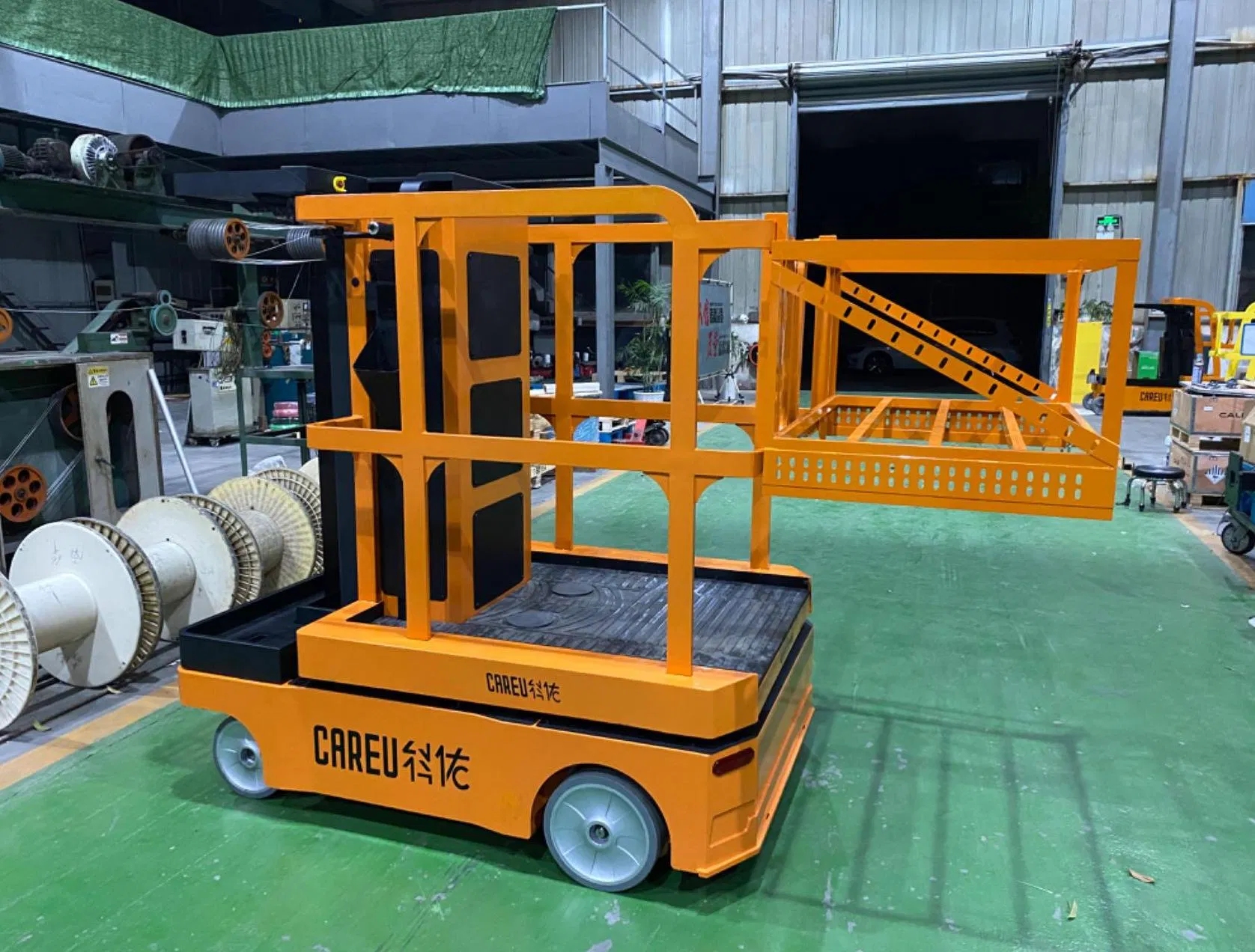 Hot Sell High Precision Automated Order Picker Truck for Warehouse Use