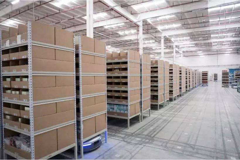 Linde Ml15-N 1.5 Tons Electric Battery Pallet Stacker &amp; Linde M30 3 Tons Manual Hydraulic Pallet Truck for Warehouse Loading