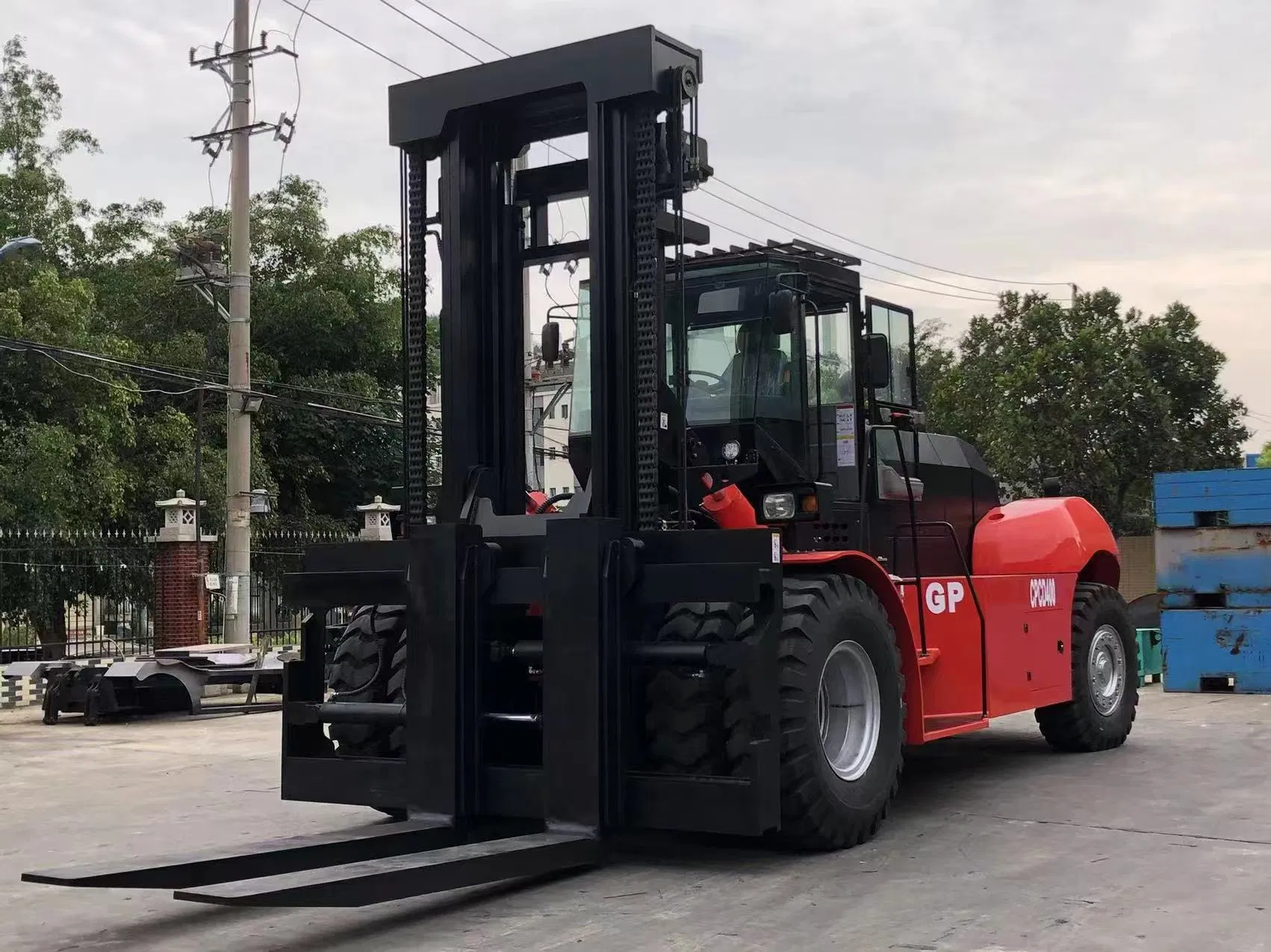 China Manufacture Price Heavy Duty Forklift 40ton Diesel Power Forklift Truck