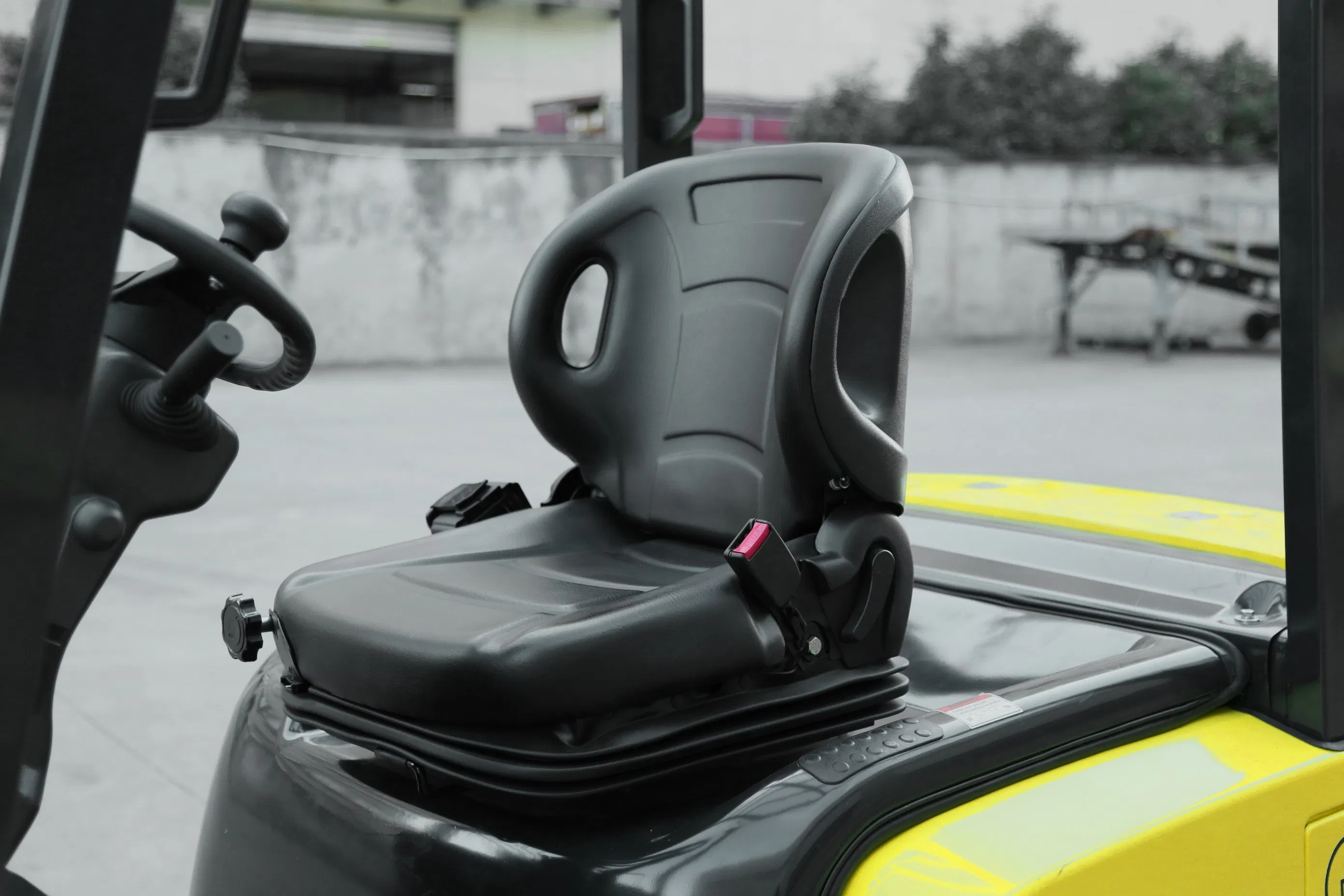 Fb30p, 3tons Lithium Battery Powered 4 Wheel Electric Counterbalance Forklift