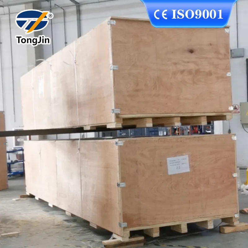 Wooden box packaging