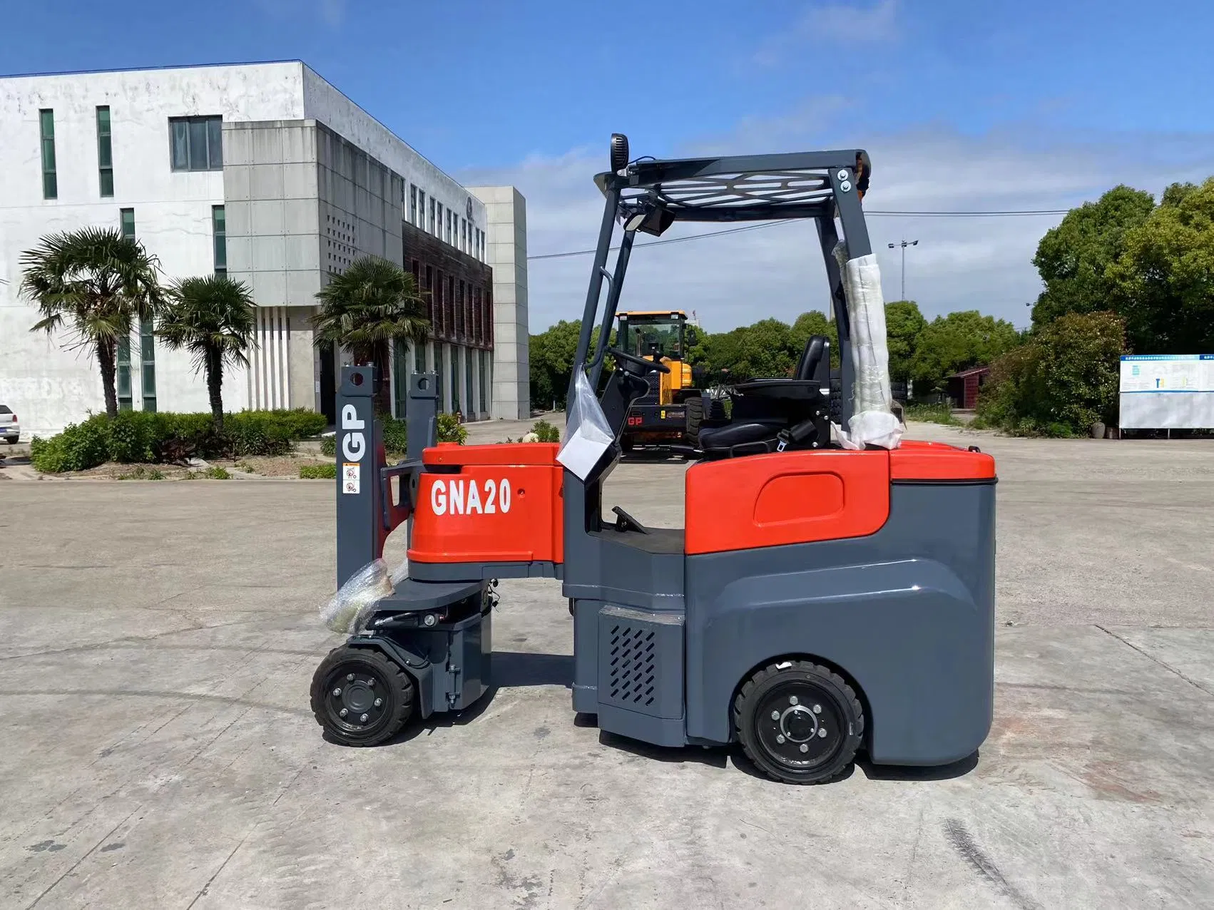 2ton Narrow Aisle Forklift Truck Highly Lift Seated-Drive Type Electric Lifting Forklift