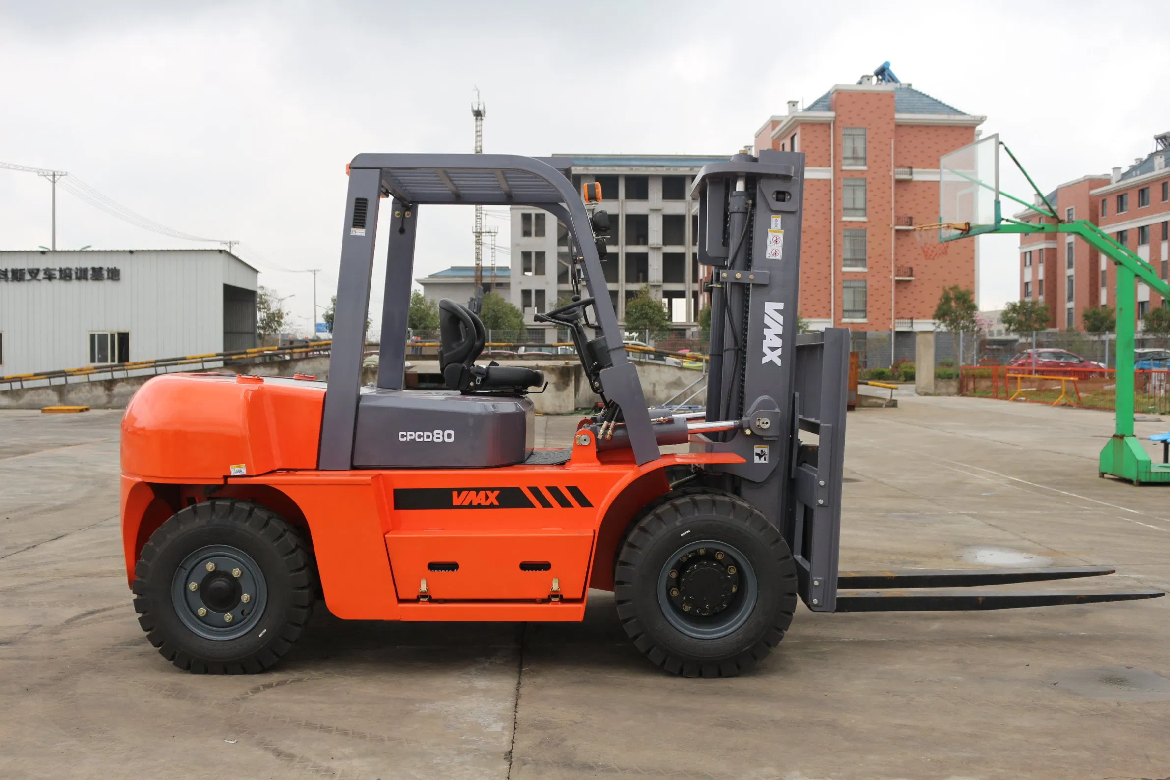 Heavy Duty Lifting Machine 8ton High Efficiency Forklift Truck