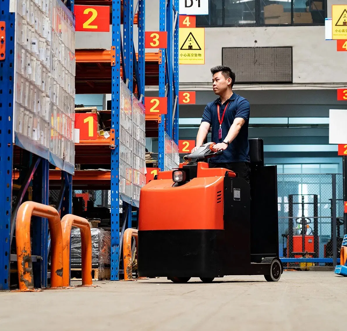 3.0ton Standing on Electric Tow Tractor Truck with Maintenance Free AC Driving Motor Qdd30s