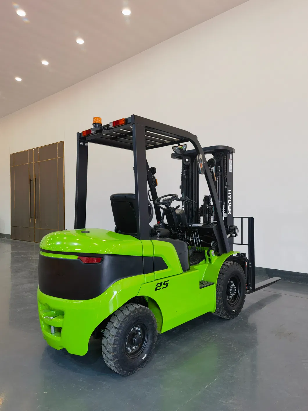 Detailed Forklift Photo 5