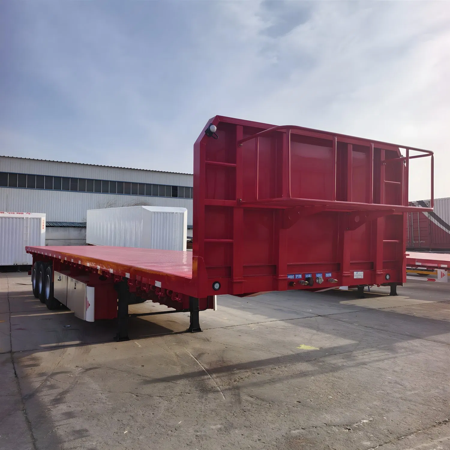 3-Axle Flatbed Semi-Trailer, Capable of Transporting 40-Foot and 20-Foot Container Semi-Trailers