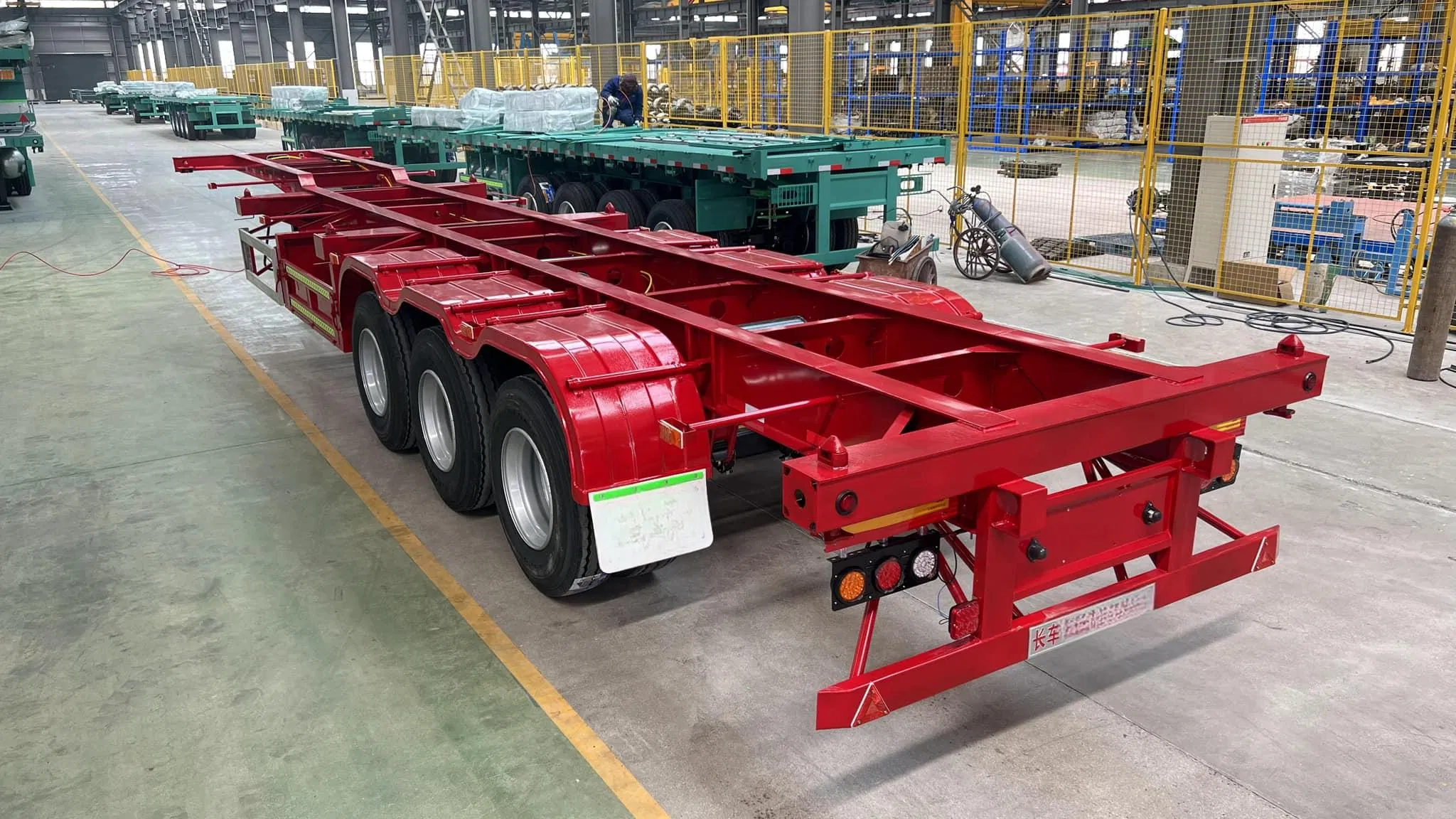 Hot Sale Container Cargo Flatbed Trailer 3axles Gooseneck Beam Skeleton Chassis Semi Trailer for Logistics