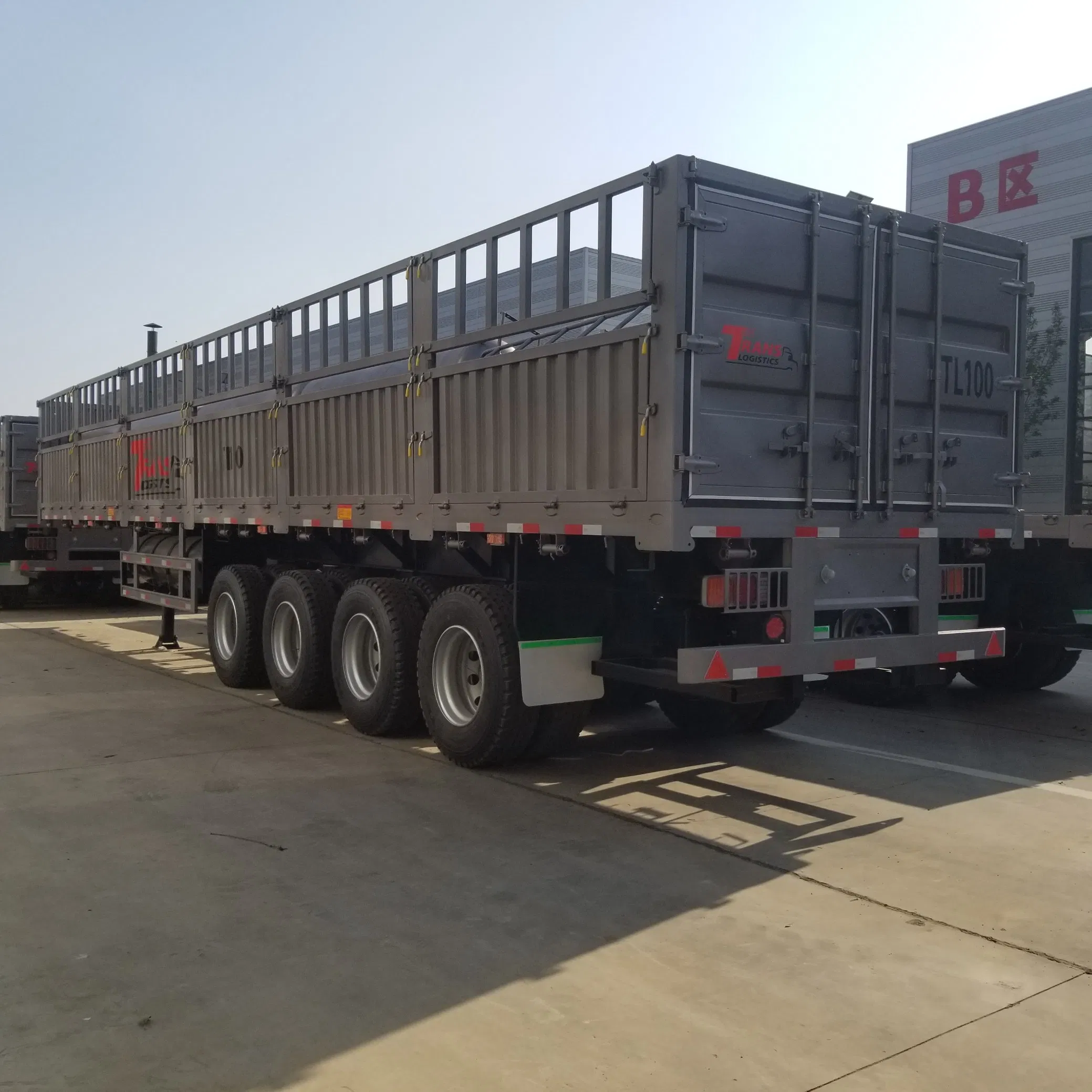 Livestock Truck Horse Trailer Transportation Vehicles Fence Semi Trailer Fence Enclosed Side Wall Semi Trailer