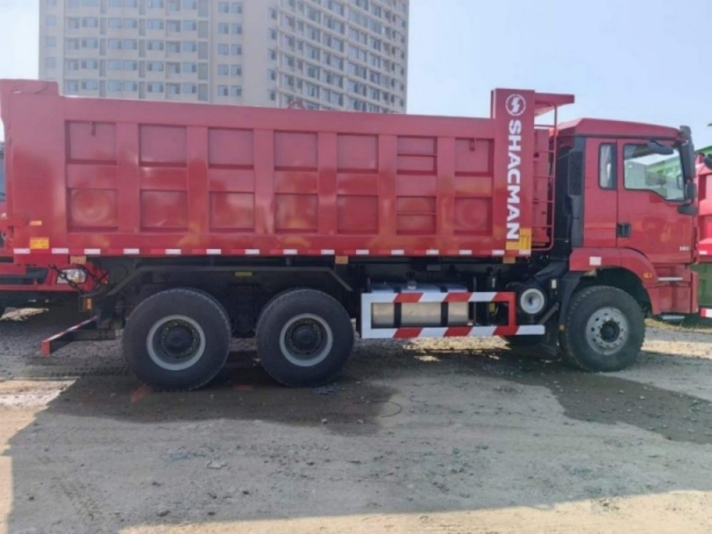 Used Shacman F3000 Heavy Duty 6X4 Left Hand Drive Diesel 11 Wheels Euro 2 Weichai Engine Dump Truck for Sale
