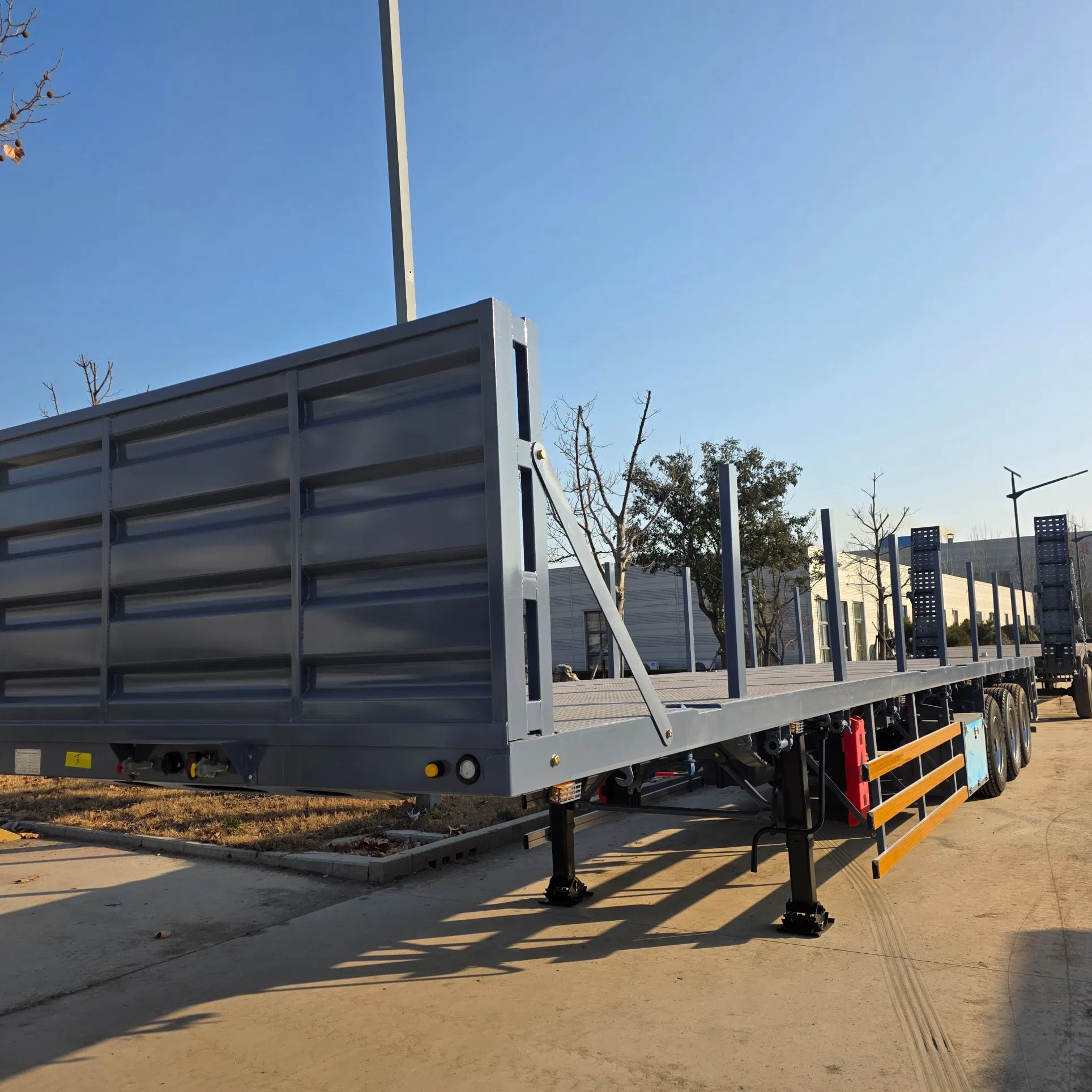 3 Axle Timber Logging Transport Platform Logtruck with Side Posts Pipes Semi Trailer