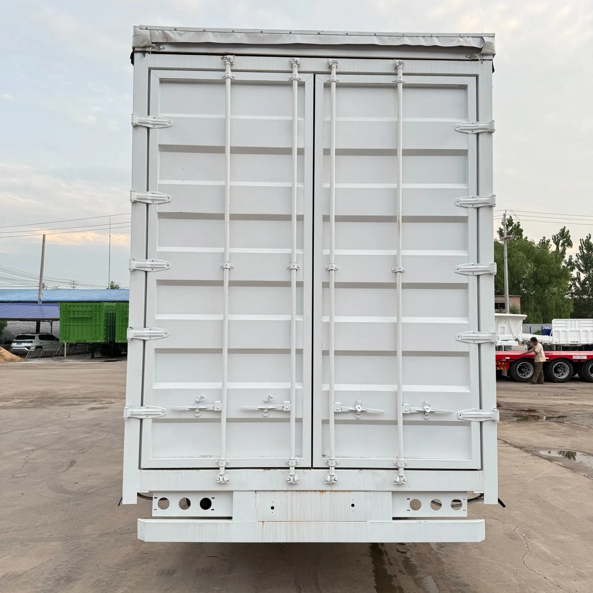 High-Quality Customizable 3/4/5-Axle Side Curtain Semi Trailer, Side Curtain Trailer and Lightweight Detachable Frames Made in China, Factory Direct Sales