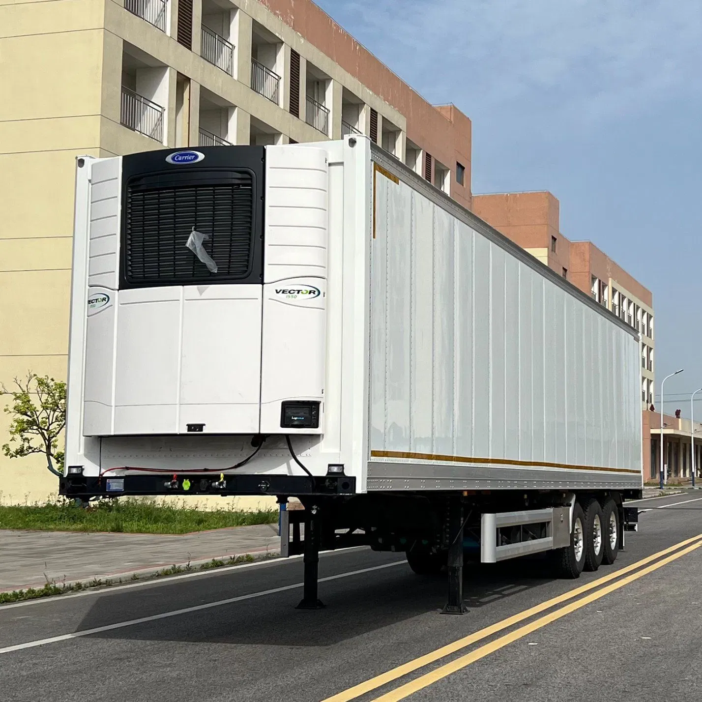 3 Axle Refrigerated Truck Semi Trailer Refrigerator Cooling Trailer