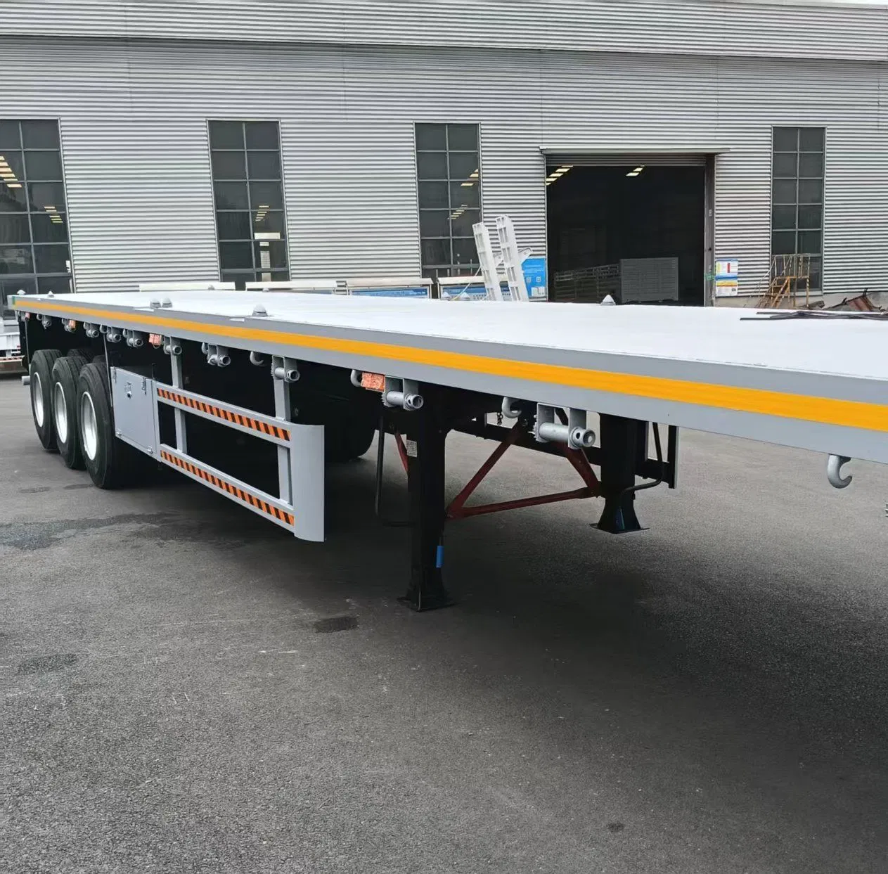 2/3/4 Axles 40/60/80t 20/40/45FT Flat Bed Flatbed Semi Truck Trailers Heavy Duty Container Lowbed Loader Skeleton Car Carrier Side Wall Semi Trailer