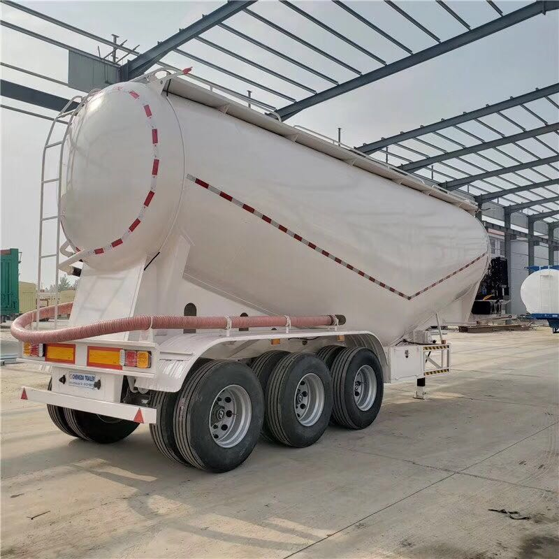 60ton 50cbm Lime Powder Transport Tanker