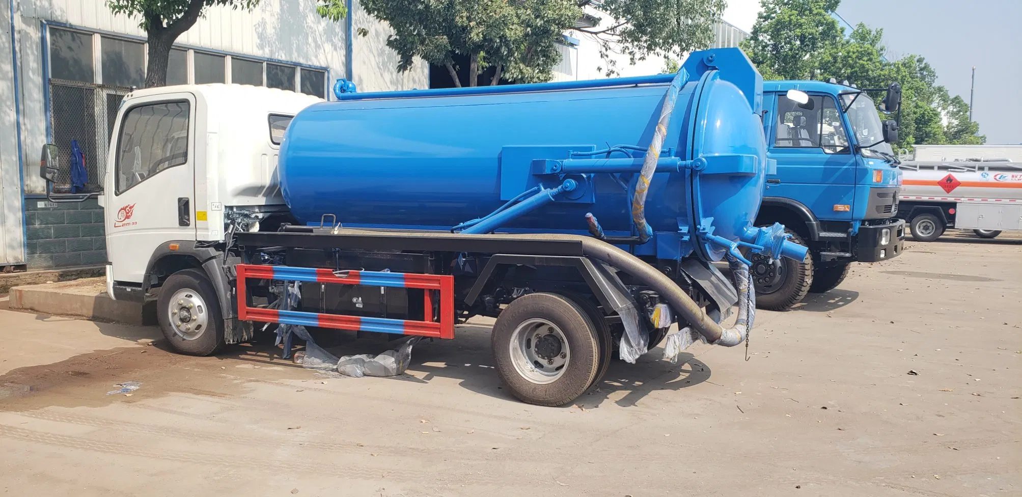 Sinotruk HOWO Special Purpose Vehicle Sewage Suction Truck