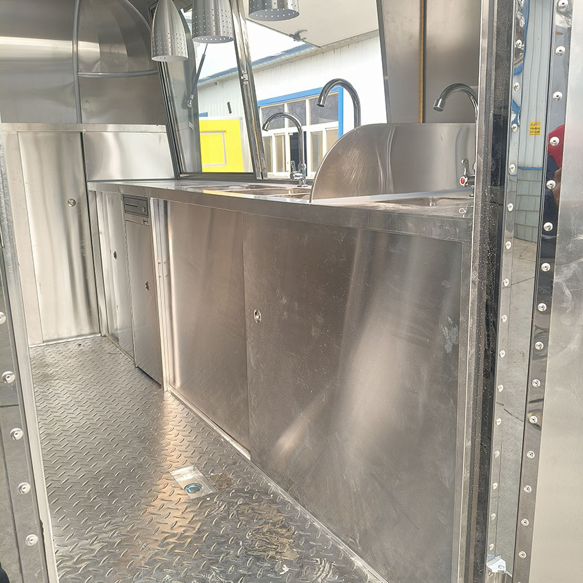 Custom Concession Trailer Cold Burger Food Trailer with Full Kitchen Equipments