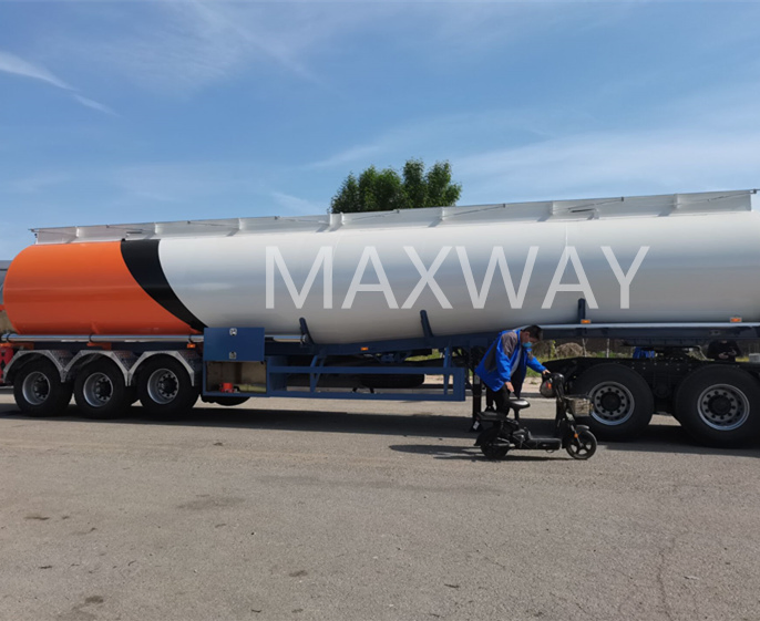 3 Axle 45000/50000L Fuel Oil Petrol Tanker Semi Truck Tractor Trailers for Sale